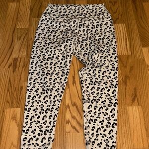 Women’s workout capris